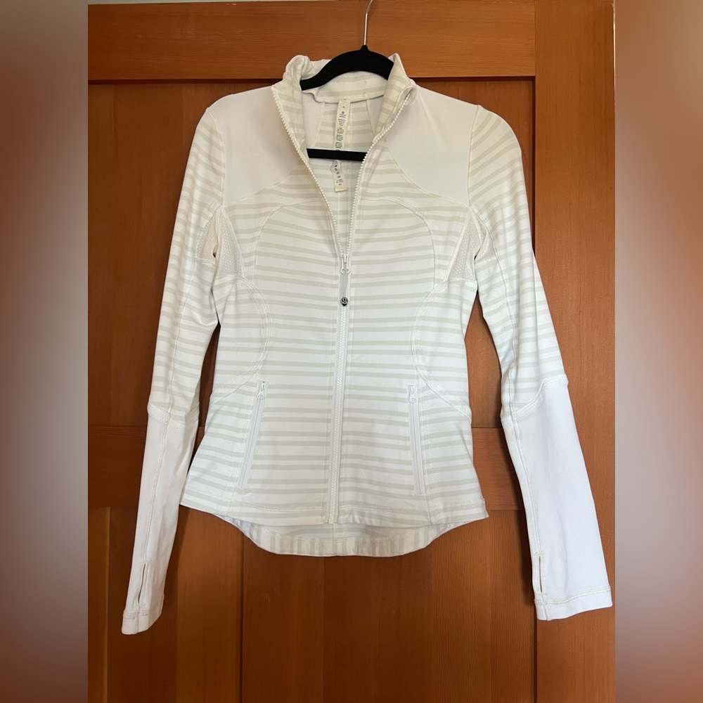 Lululemon Iconic Forme Jacket Ii In Cottony-Soft … - image 1